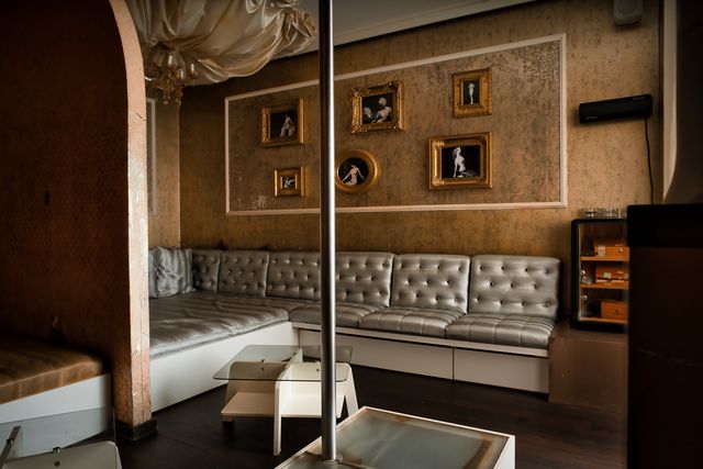 BOOBS Gentlemen's Club - Munich's finest Tabledance - Bar & Nightclub